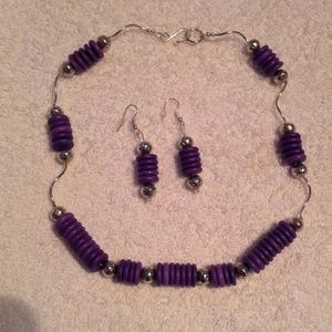 Necklace/earnings set